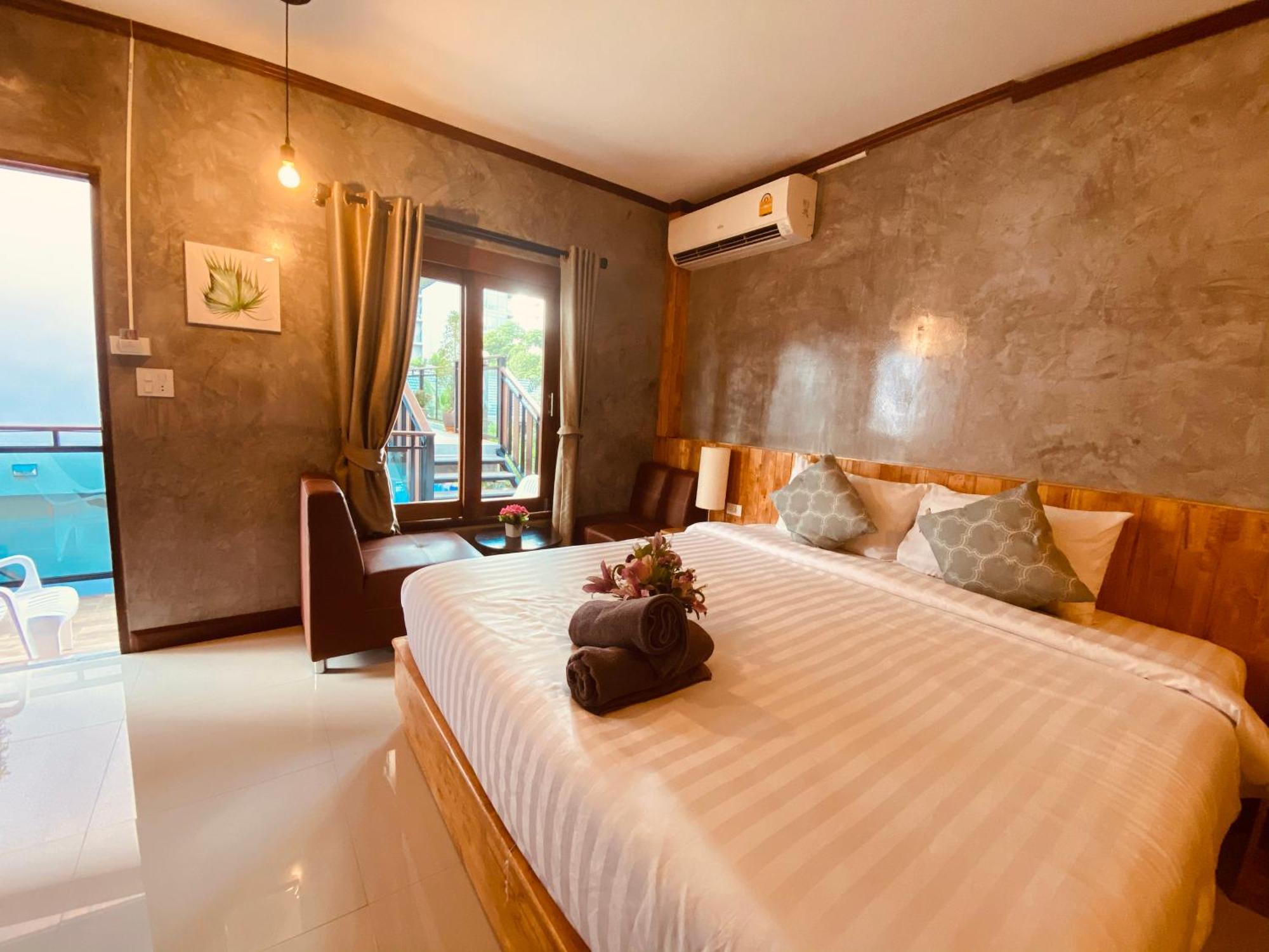 Paradise Land Resort Pattaya Rum bild