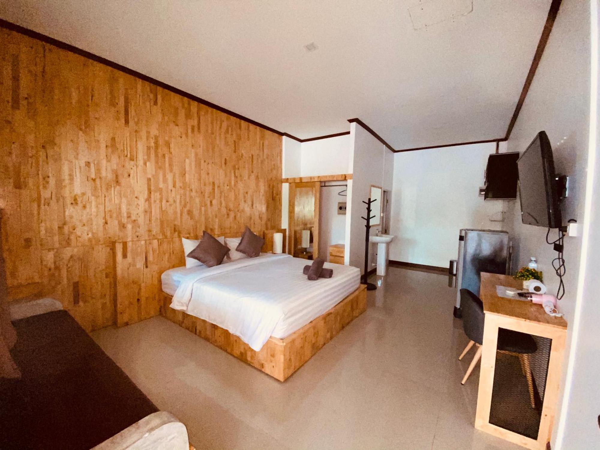 Paradise Land Resort Pattaya Rum bild