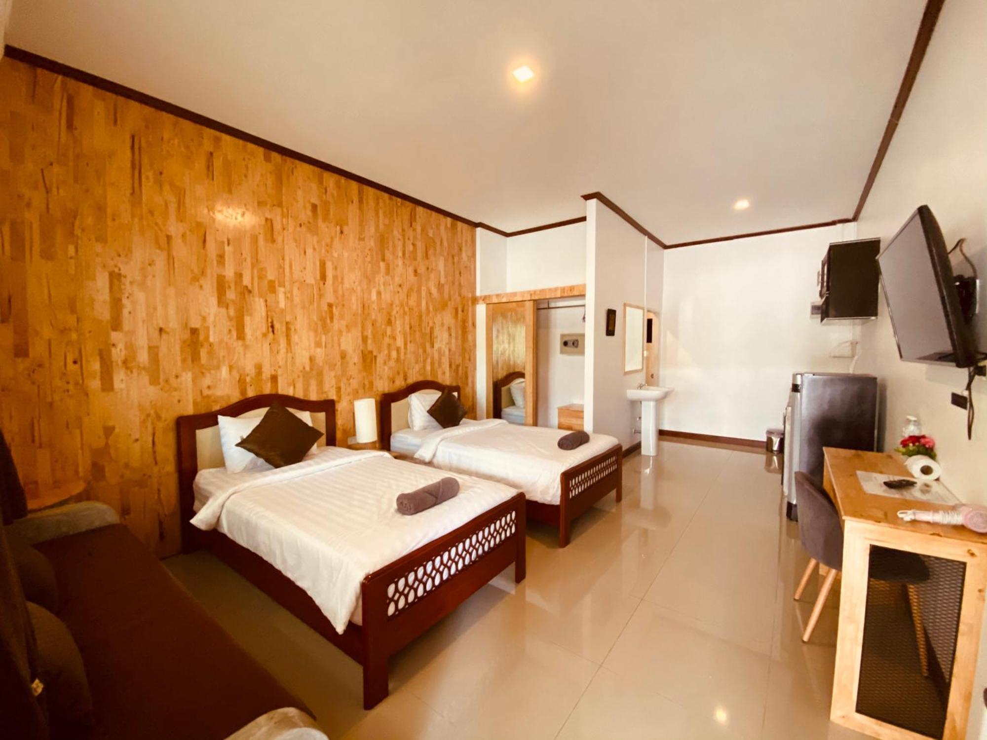 Paradise Land Resort Pattaya Rum bild