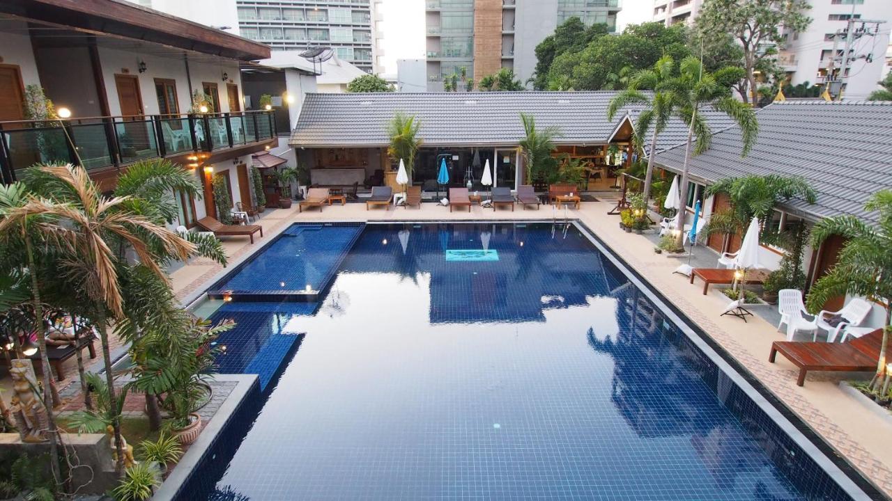 Paradise Land Resort Pattaya Exteriör bild